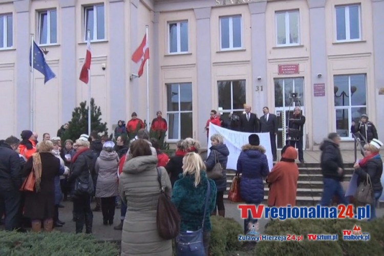 PIKIETA PRACOWNIKÓW SZTUMSKIEGO SZPITALA- 12.01.2015