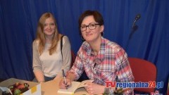 O ŻUŁAWACH, HISTORII I DUCHACH Z IZABELĄ CHOJNACKĄ -SKIBICKĄ NA PROMOCJI JEJ KSIĄŻKI.NOWY STAW- 28.02.2015