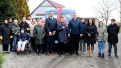 Gmina Miłoradz. Nowy samochód do przewozu osób niepełnosprawnych.