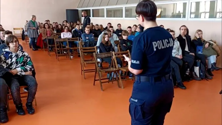 Powiat sztumski. Funkcjonariusze zachęcali do służby w policji. 