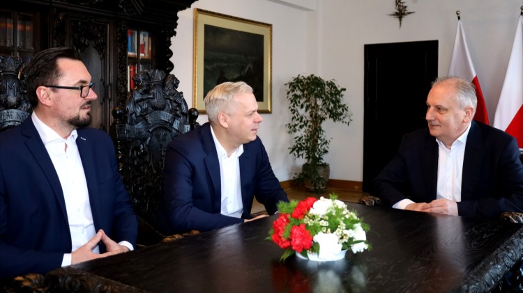 Gmina Miłoradz. Wójt Arkadiusz Skorek z wizytą u Wojewody.