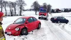 Powiat sztumski. Zderzenie dwóch osobówek w pobliżu miejscowości Szropy.