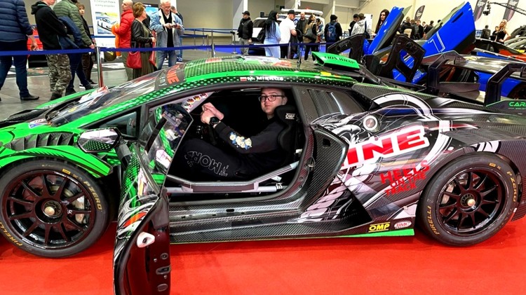 Malbork. Uczniowie Technikum nr 3 na Poznań Motor Show.