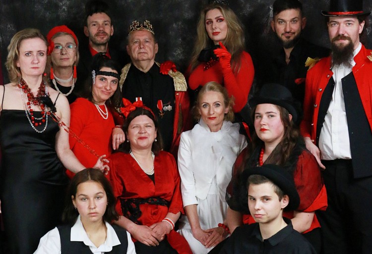 Malbork. Iwona, księżniczka Burgunda – spektakl teatru W pół słowa. Premiera w sobotę.