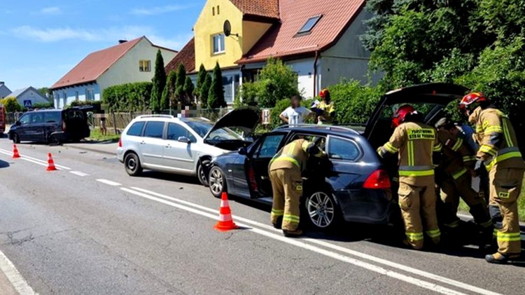 Powiat malborski. W dwóch kolizjach zderzyło się łącznie 8 pojazdów.