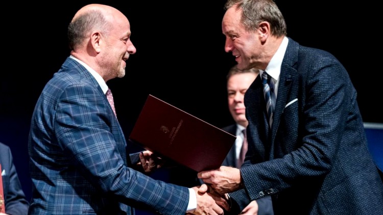 Malbork. Dyrektor Jan Stawicki wyróżniony nagrodą Marszałka Województwa Pomorskiego.