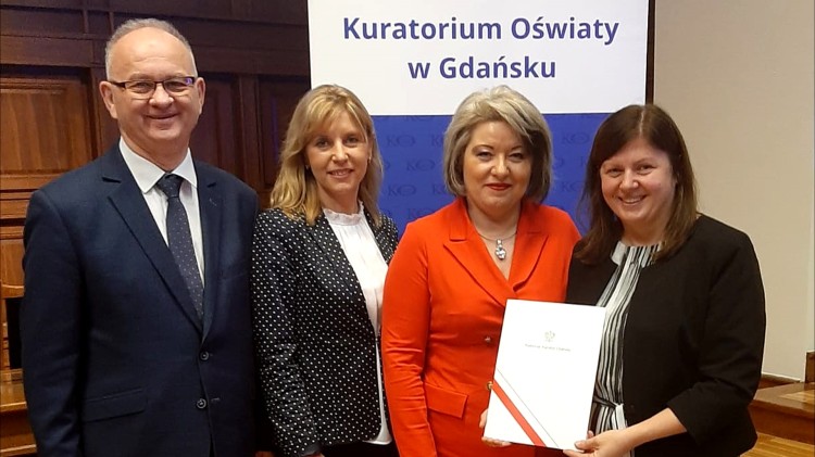 Stare Pole. Szkoła Podstawowa otrzymała Wojewódzki Certyfikat Szkoły Promującej Zdrowie.