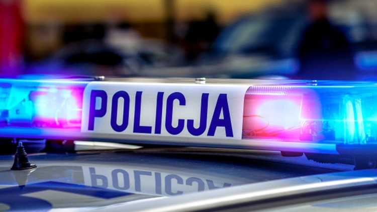 Powiat sztumski. Wpadł, bo jechał bez świateł – był poszukiwany…
