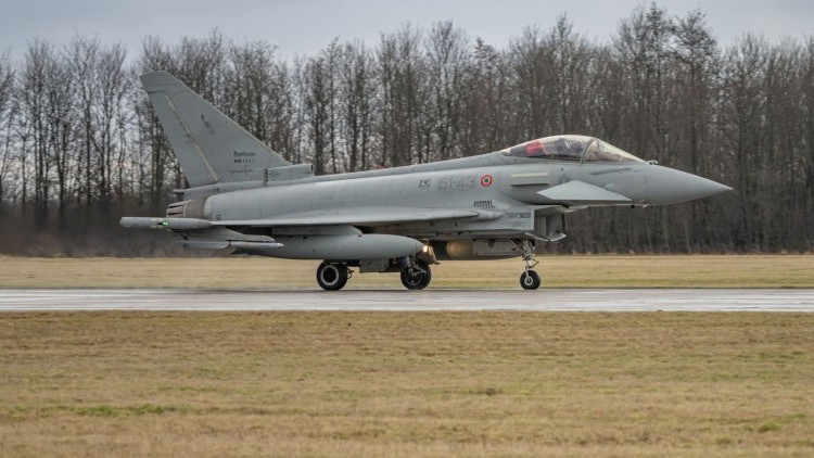 Malbork. Air Policing - włoskie Eurofighter Typhoon zastąpią F-35.