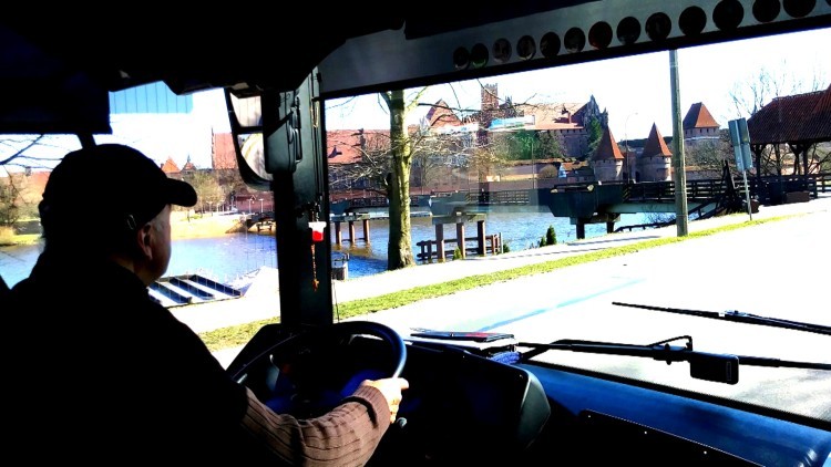 Kierowca autobusu jest funkcjonariuszem publicznym – informuje MZK w Malborku.
