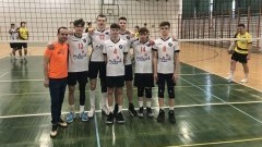 Malbork. II LO Mistrzem Powiatu w siatkówce chłopców.