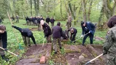 Wielkie sprzątanie cmentarza żydowskiego w Dzierzgoniu – młodzież&#8230;