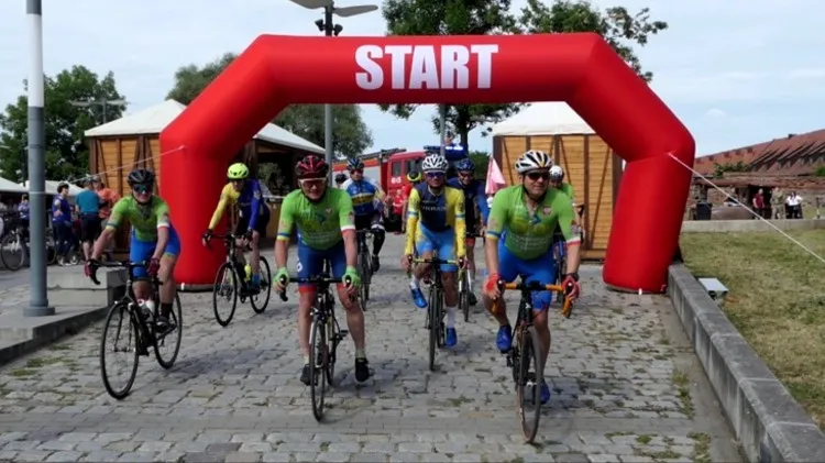 Charytatywny ultramaraton kolarski dla strażaków wystartuje z Malborka.