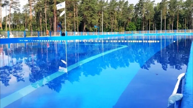 Basen kąpielowy w Mikołajkach Pomorskich już otwarty.