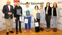 W Konkurs Wiedzy o AIDS i HIV najlepsza uczennica Zespołu Szkół w Dzierzgoniu.