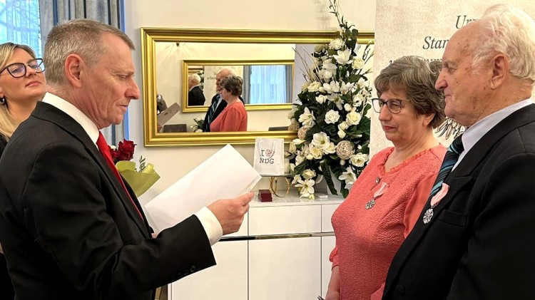 Nowy Dwór Gdański. Złote Gody państwa Stanisławy i Krzysztofa Ptak.