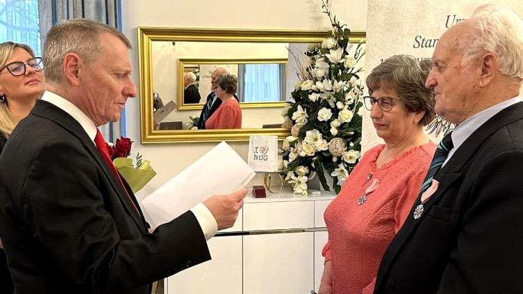 Nowy Dwór Gdański. Złote Gody państwa Stanisławy i Krzysztofa Ptak.