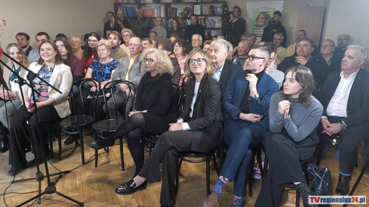 Magdalena Biejat kandydatka Lewicy na prezydentkę z wizytą w Malborku. Zobacz wideo i foto