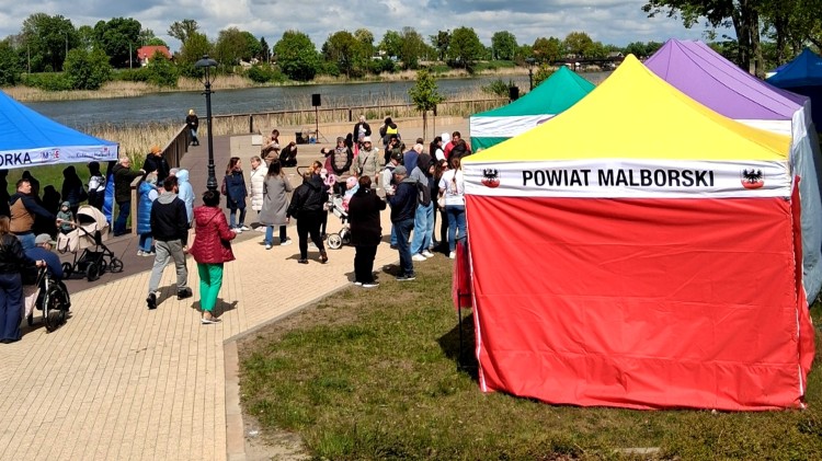 Fundusze Europejskie bliżej mieszkańców – festyn Przystanek Funduszy nad Nogatem.