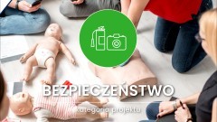 W Trępnowach hybrydowe latarnie poprawią bezpieczeństwo na wiejskiej drodze.