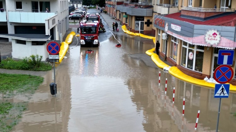 Strażacy w akcji w powiecie elbląskim – najtrudniejsza sytuacja w…