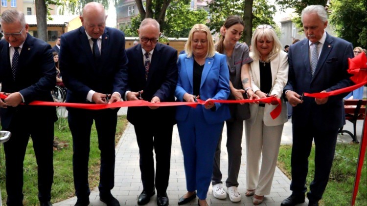 Nowy budynek Sztumskiego Medyka uroczyście otwarty podczas 65-lecia szkoły.