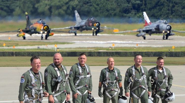Koniec ery Su-22: Po 41 latach samoloty żegnają polskie niebo - zobacz…