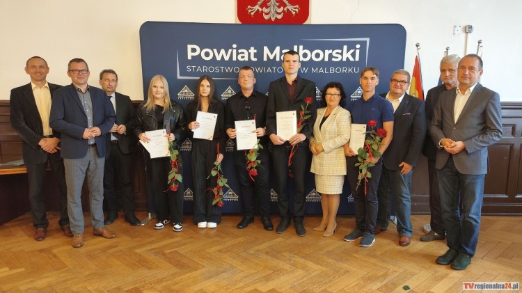 Nagrody Starosty Malborskiego 2025 wręczone najzdolniejszym uczniom. Wideo i zdjęcia