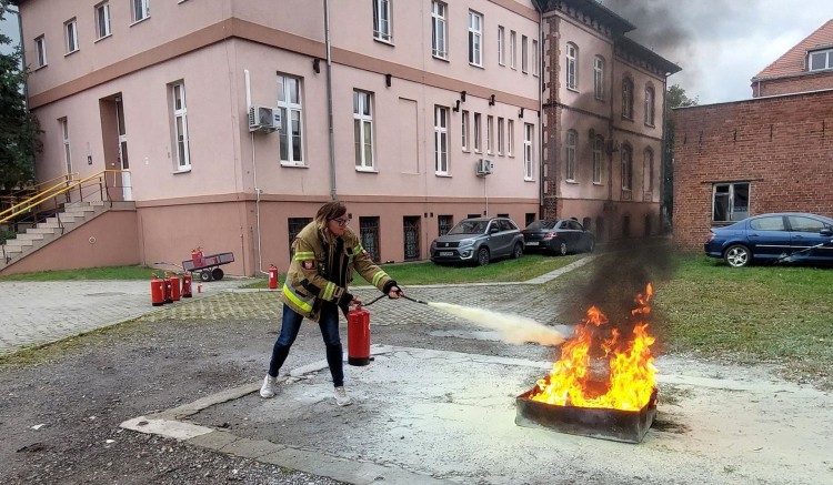 Skalpel 25 - personel szpitali w Malborku i Nowym Dworze Gdańskim ćwiczył bezpieczeństwo pożarowe.