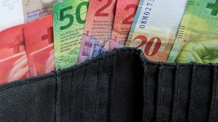 Sprzedając wierzytelność, frankowicze już na starcie sporo tracą. Do tego mogą wpaść w dodatkowe kłopoty