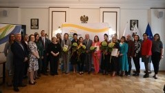 Powiatowy Dzień Edukacji Narodowej w Nowym Dworze Gdańskim – podziękowania i wyróżnienia dla nauczycieli.