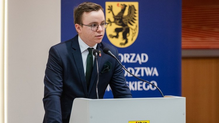 Jakub Wichowski z Barlewiczek radnym Młodzieżowego Sejmiku Województwa Pomorskiego.