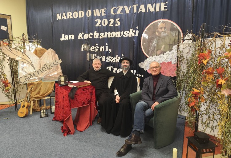 Narodowe Czytanie w Gminie Malbork – poezja Jana Kochanowskiego ożyła w szkole.
