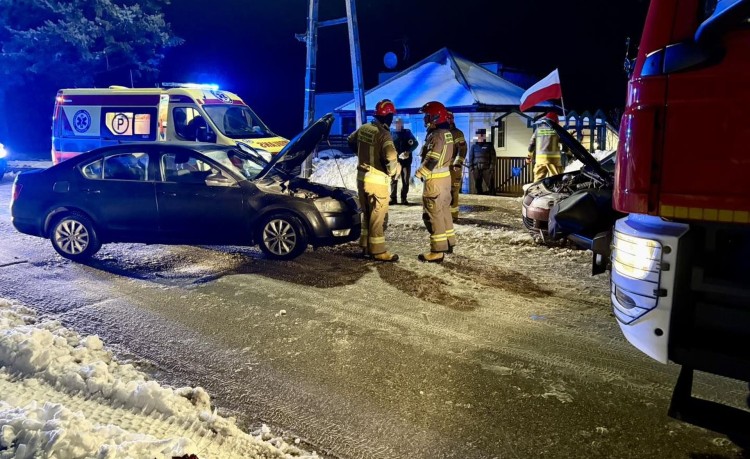 Wypadek drogowy, zalana piwnica i złamane konary drzew – tygodniowy raport malborskich służb mundurowych.