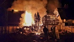 Pożar budynków w Nowym Stawie, przewrócona latarnia i drzewa na drodze – tygodniowy raport malborskich służb mundurowych.