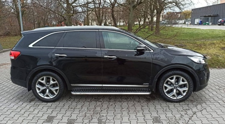 Z parkingu przy szpitalu w Malborku skradziono samochód – właścicielka prosi o pomoc.
