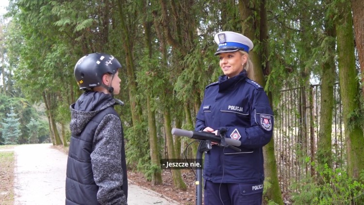 Bezpieczeństwo i przepisy dotyczące jazdy hulajnogą elektryczną
