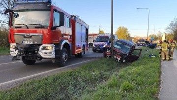 Malbork. Groźny wypadek o świcie w Kałdowie. Zderzenie trzech aut,…
