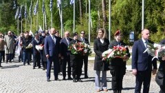 81. rocznica zakończenia II wojny światowej i wyzwolenia więźniów KL Stutthof uczczona w Sztutowie.