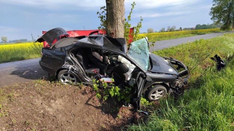 Tragiczny wypadek między Lichnowami a Pordenowem. Nie żyje 19-letnia kierująca.