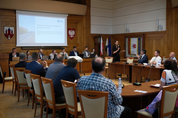Nowa linia kolejowa coraz bliżej. W Malborku odbyło się spotkanie dotyczące planowanej inwestycji Port Polska