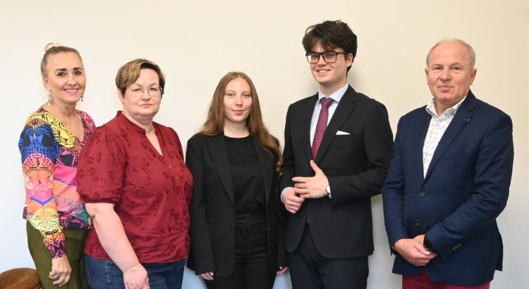 Projekt onBoard dla uczniów powiatu nowodworskiego. Ma pomóc młodym ludziom w wyborze zawodowej przyszłości