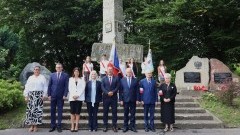 Nowy Staw oddał hołd ofiarom II wojny światowej. Uczczono pamięć poległych