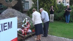 Sztumianie oddali hołd powstańcom warszawskim. Zawyły syreny, odczytano&#8230;