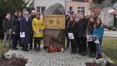 Dzierzgoń uczcił pamięć Żołnierzy Wyklętych uroczystym apelem – 01.03.2017 