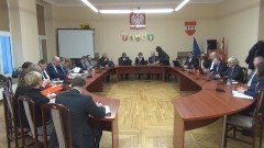 XXXVI sesja Rady Powiatu Sztumskiego. Emocje podczas dyskusji o Kodeksie wyborczym – 29.11.2017