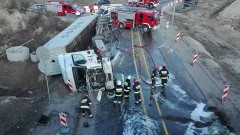 Gmina Nowy Dwór Gd.: Uwaga! Wypadek ciężarówki w Kmiecinie. Utrudnienia&#8230;