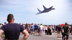 Pokazy lotnicze robiły wrażenie. Pilot MIG-a zachwycił umiejętnościami. Open Air Day 2018