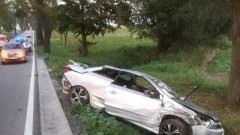 Droga krajowa nr 55: Stracił panowanie nad autem i dachował. 32-letni kierowca z obrażeniami trafił do szpitala.