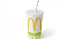 McDonald's testuje papierowe słomki. Mają zastąpić plastikowe